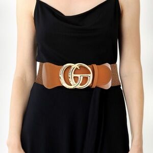 Oversized Metal Buckle Accented Elastic Statement Belt